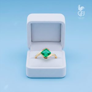 The Galle Rampart Emerald Ring